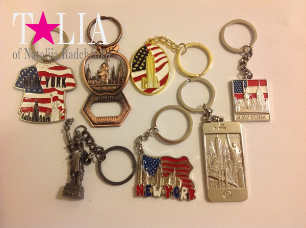 Брелоки из Нью-Йорка.